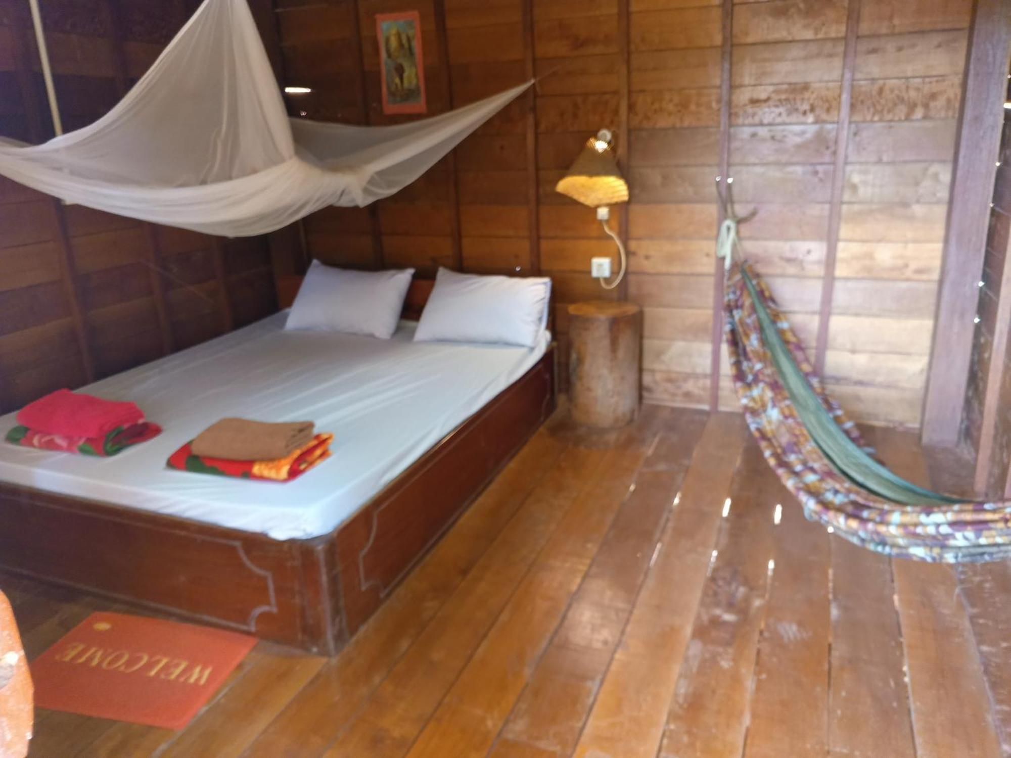 Appartement Familyhouse & Trekking à Banlung Extérieur photo