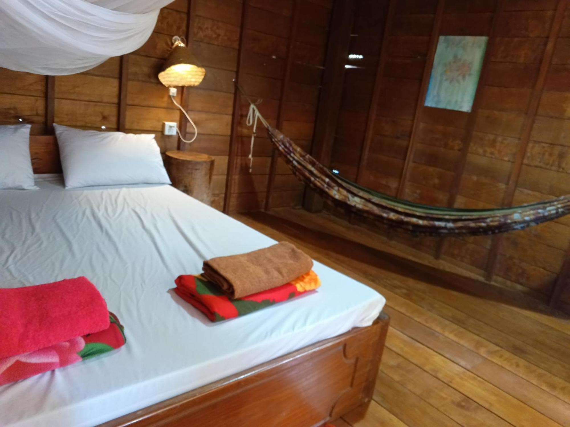 Appartement Familyhouse & Trekking à Banlung Chambre photo