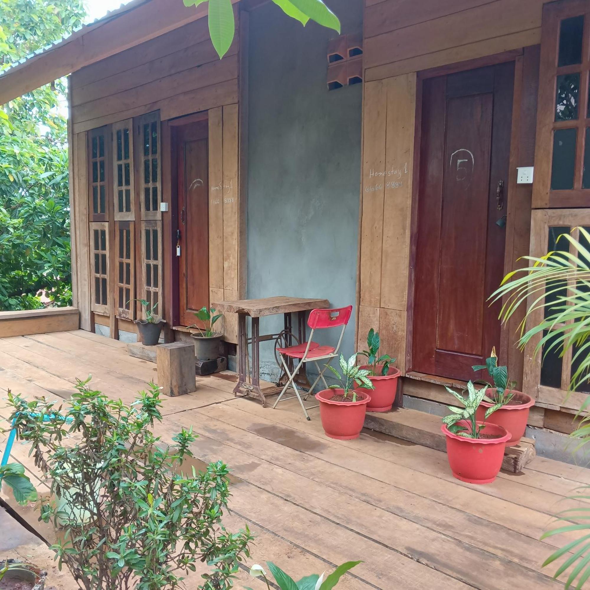 Appartement Familyhouse & Trekking à Banlung Extérieur photo