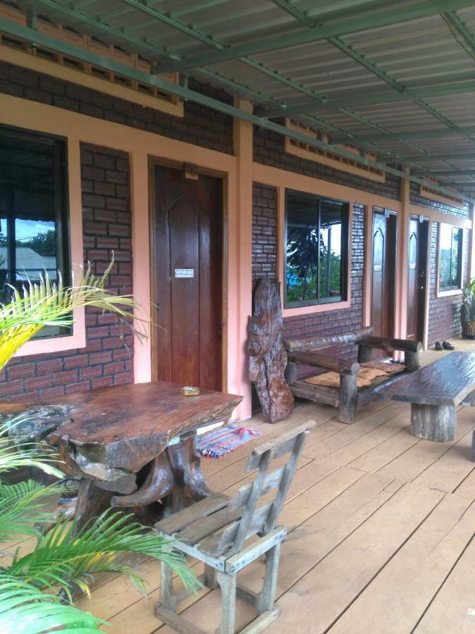 Appartement Familyhouse & Trekking à Banlung Extérieur photo